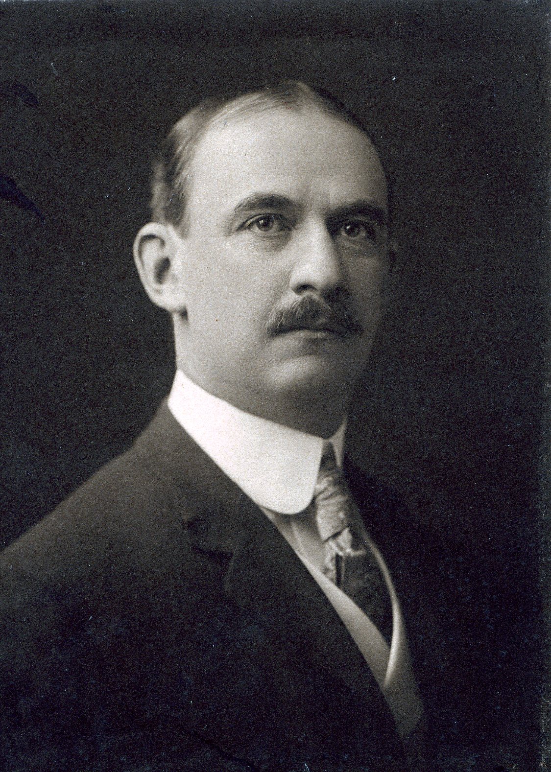 Member portrait of H. G. Buehler